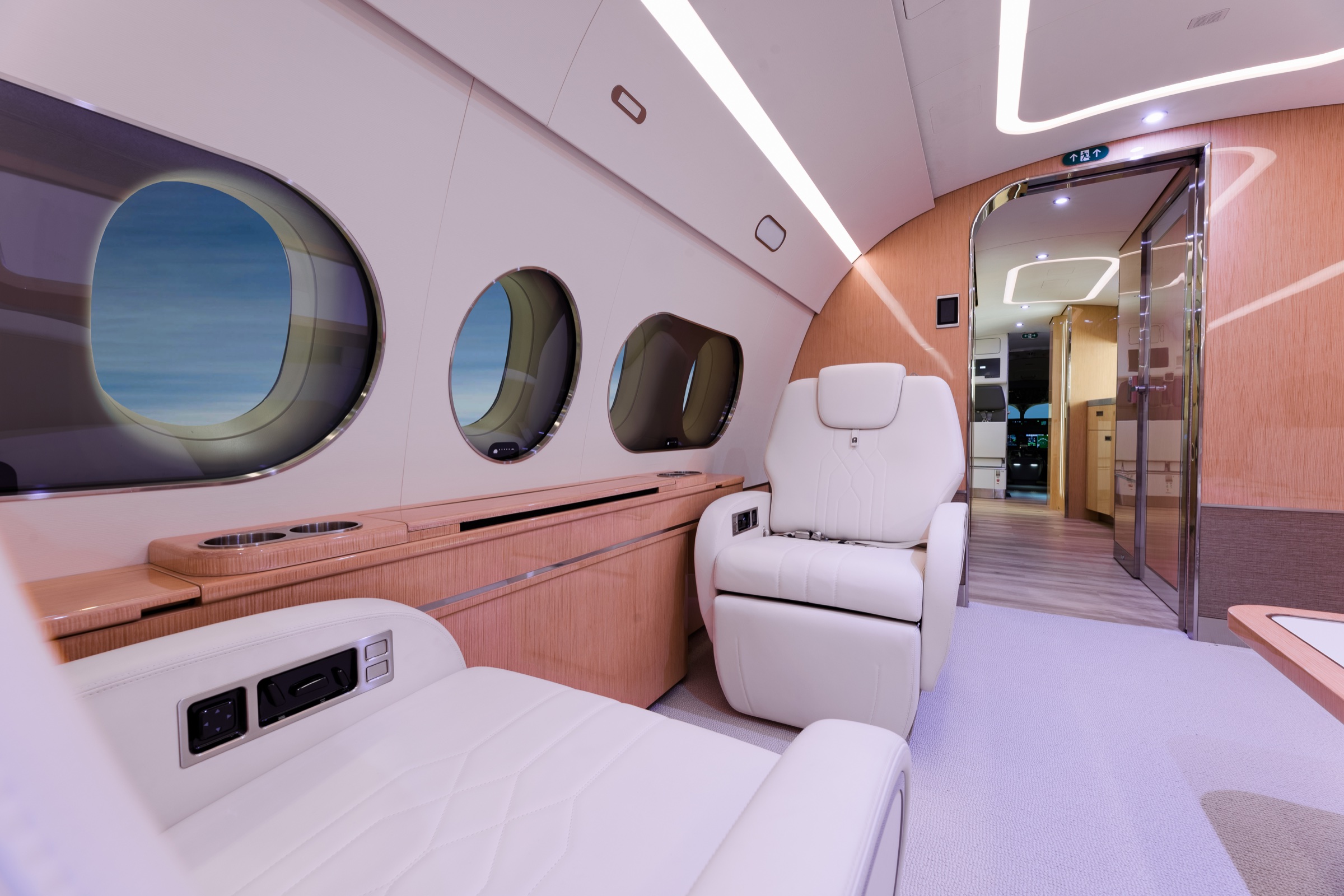 ACJ220 individual seat beside the panoramic cabin windows
