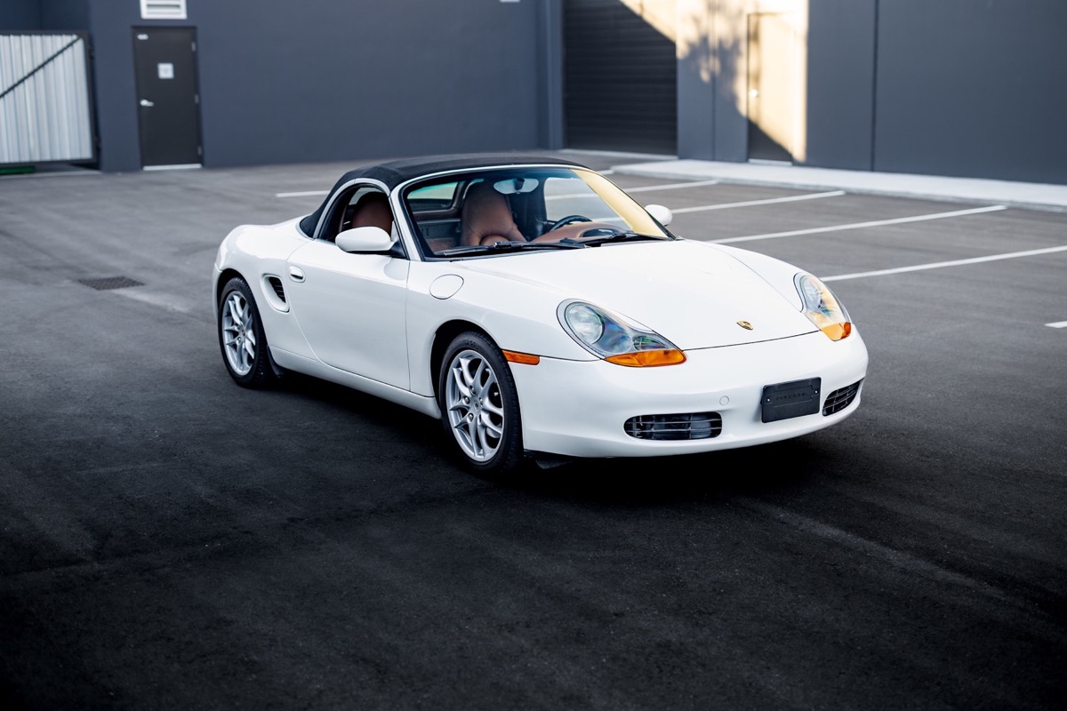White Porsche 986 Boxster auction gallery photograph 61