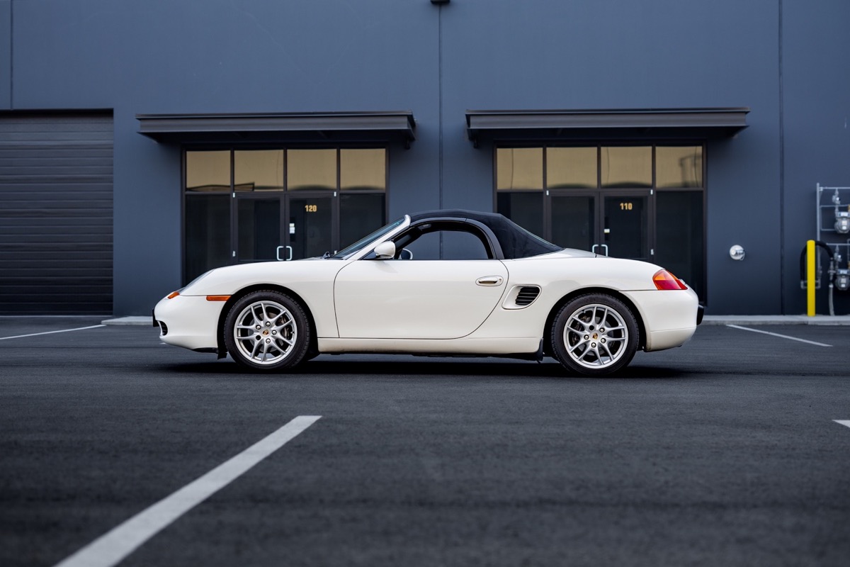 White Porsche 986 Boxster auction gallery photograph 59