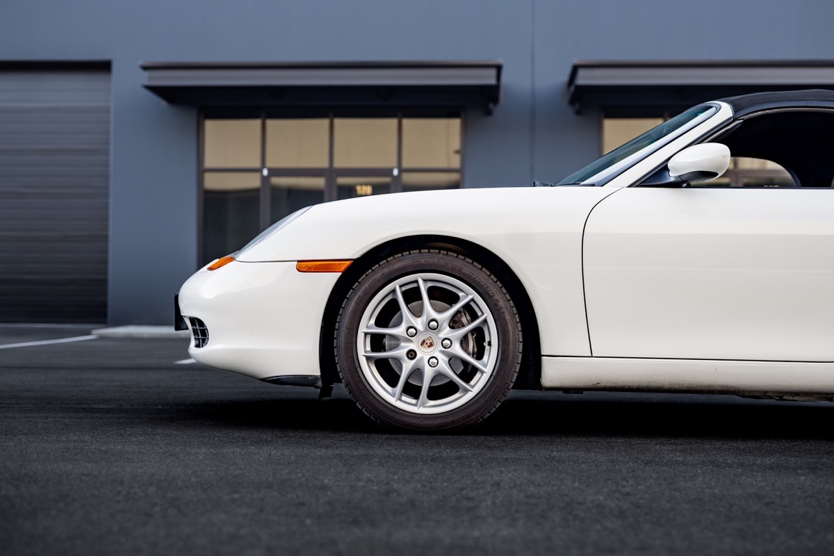 White Porsche 986 Boxster auction gallery photograph 55