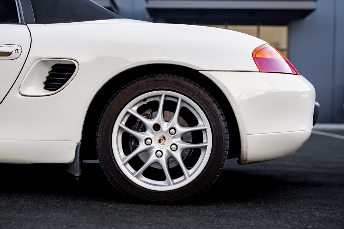 White Porsche 986 Boxster auction gallery photograph 48