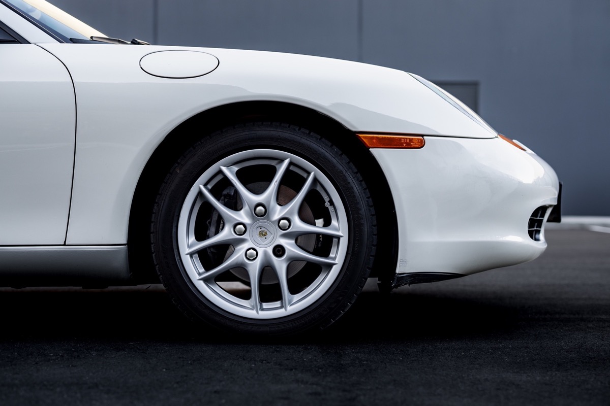 White Porsche 986 Boxster auction gallery photograph 37