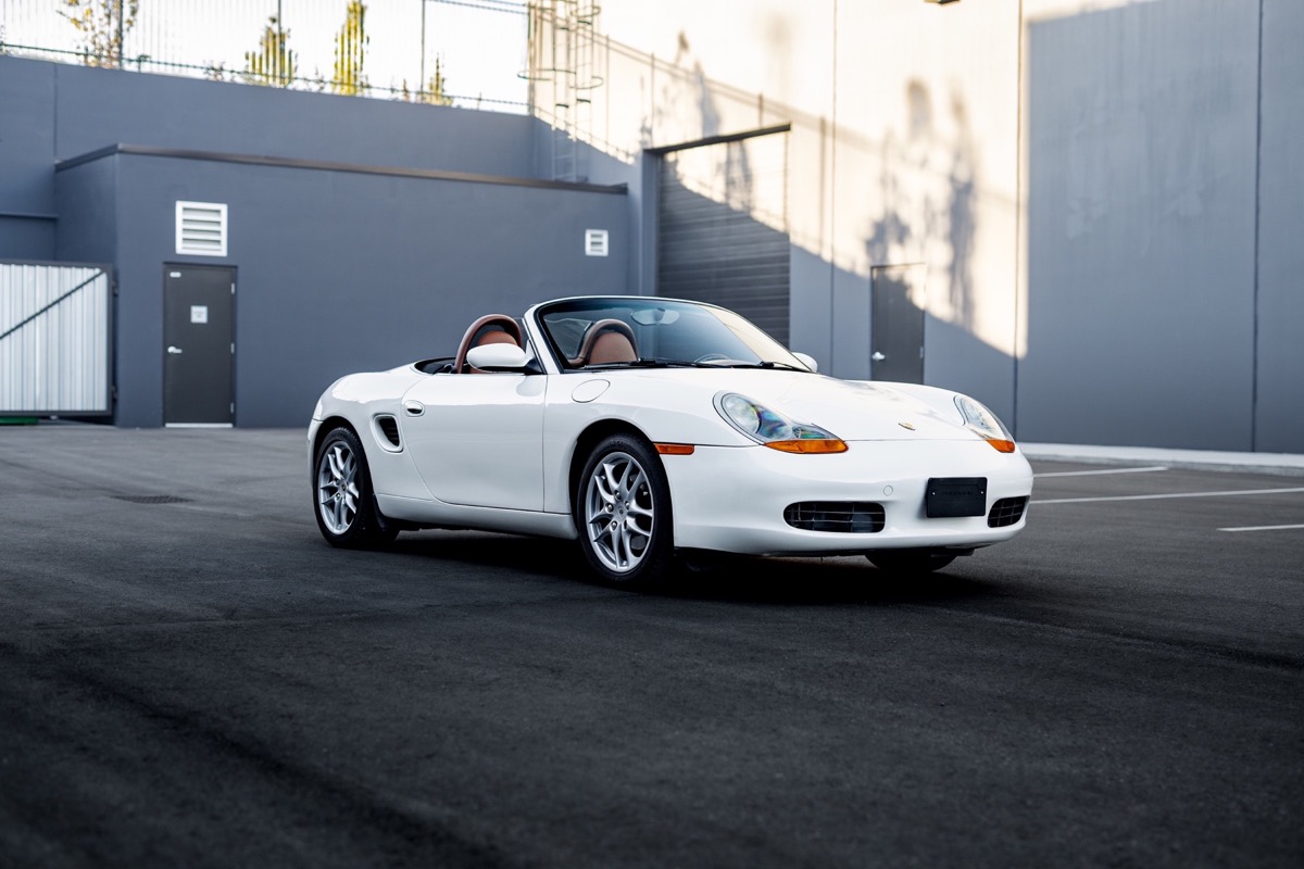 White Porsche 986 Boxster auction gallery photograph 16