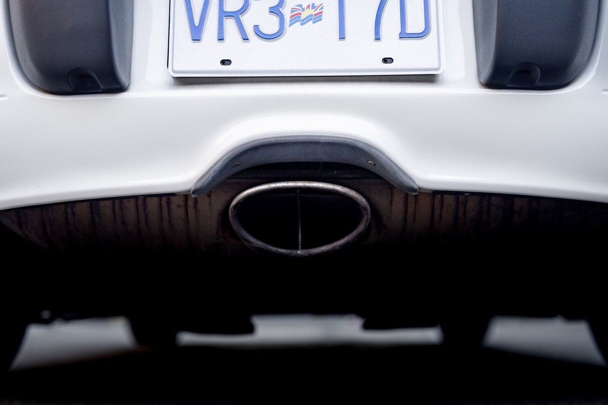 White Porsche 986 Boxster auction gallery photograph 02