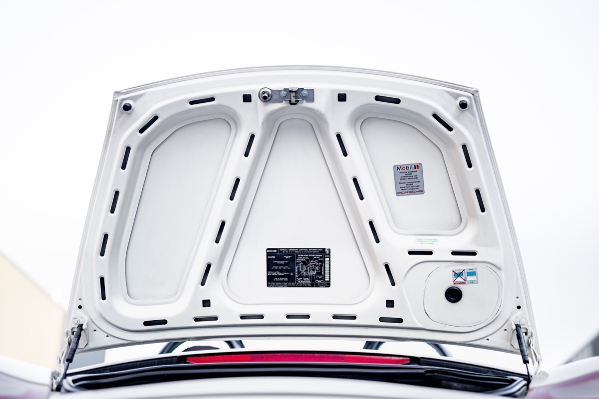 White Porsche 986 Boxster auction gallery photograph 01