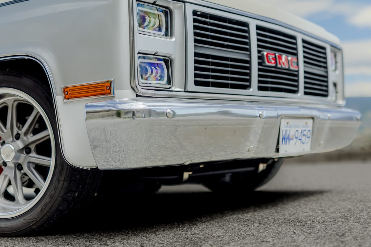 GMC Sierra Classic restomod auction gallery photograph 10