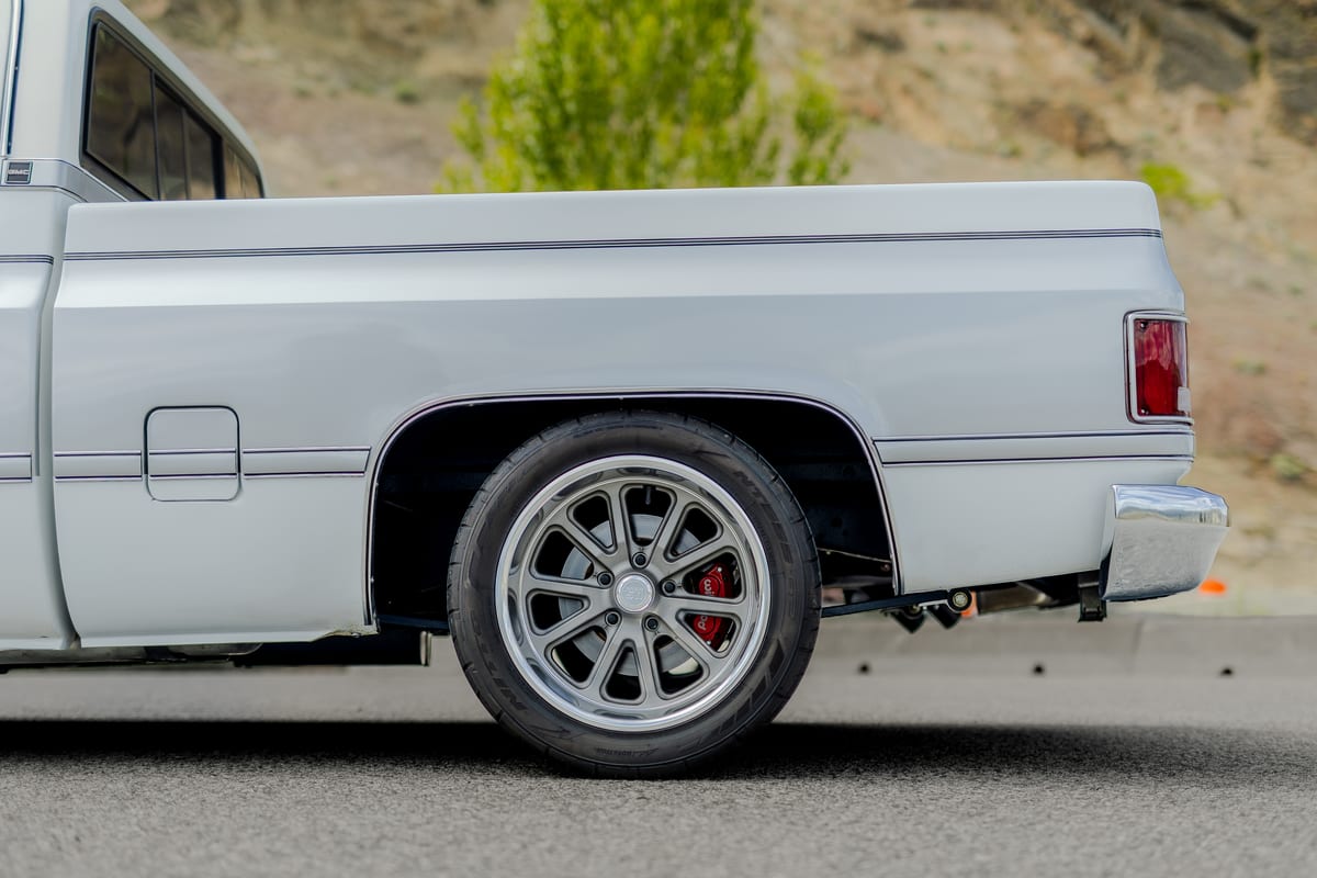 GMC Sierra Classic restomod auction gallery photograph 24
