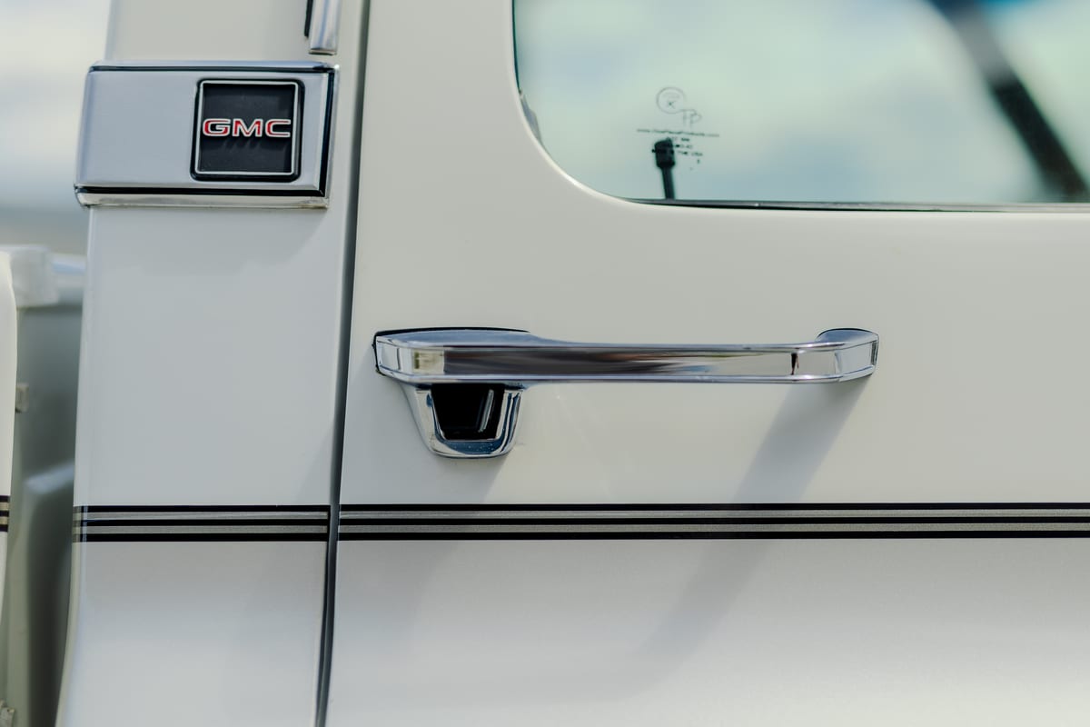 GMC Sierra Classic restomod auction gallery photograph 18