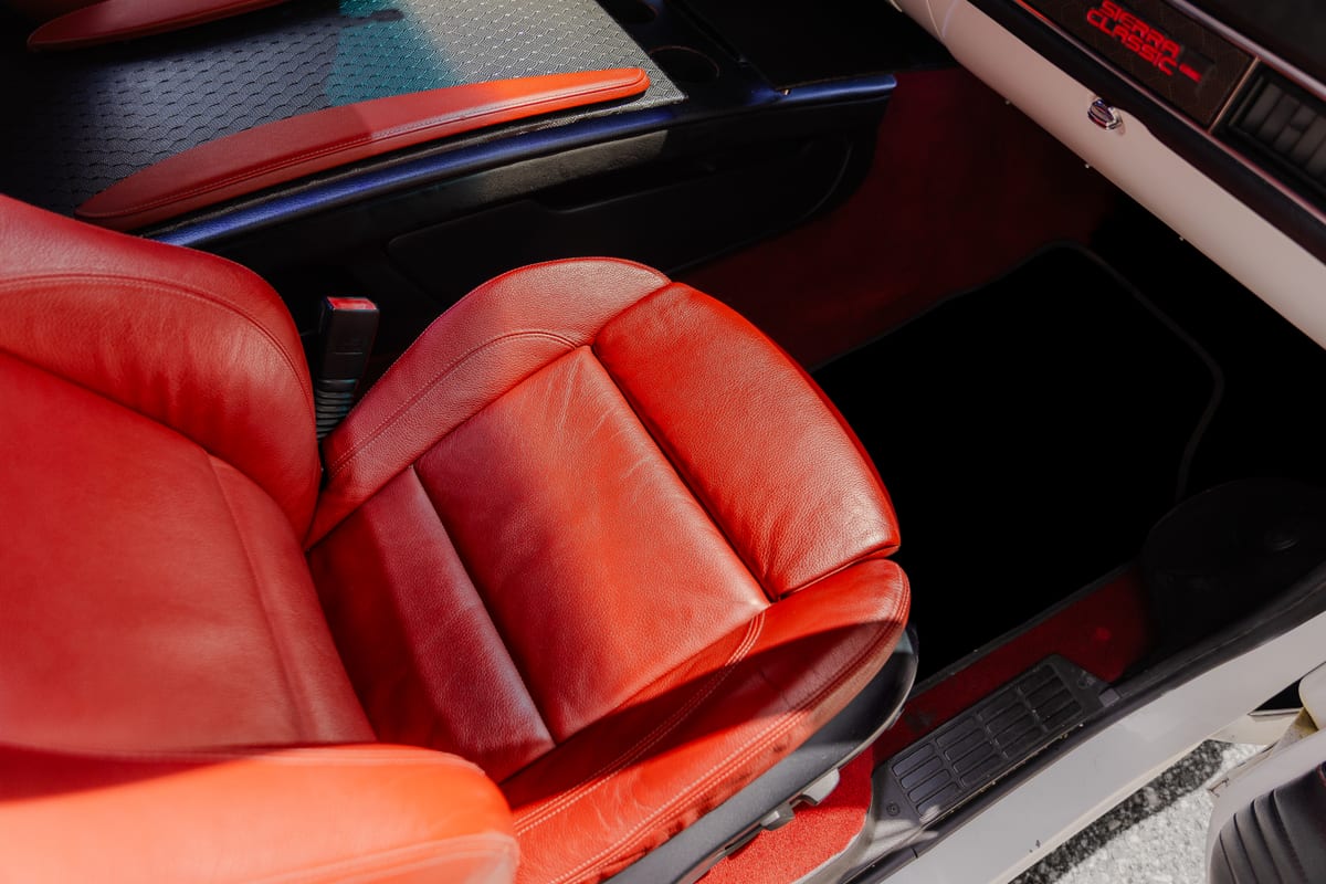 GMC Sierra Classic restomod auction gallery photograph 38
