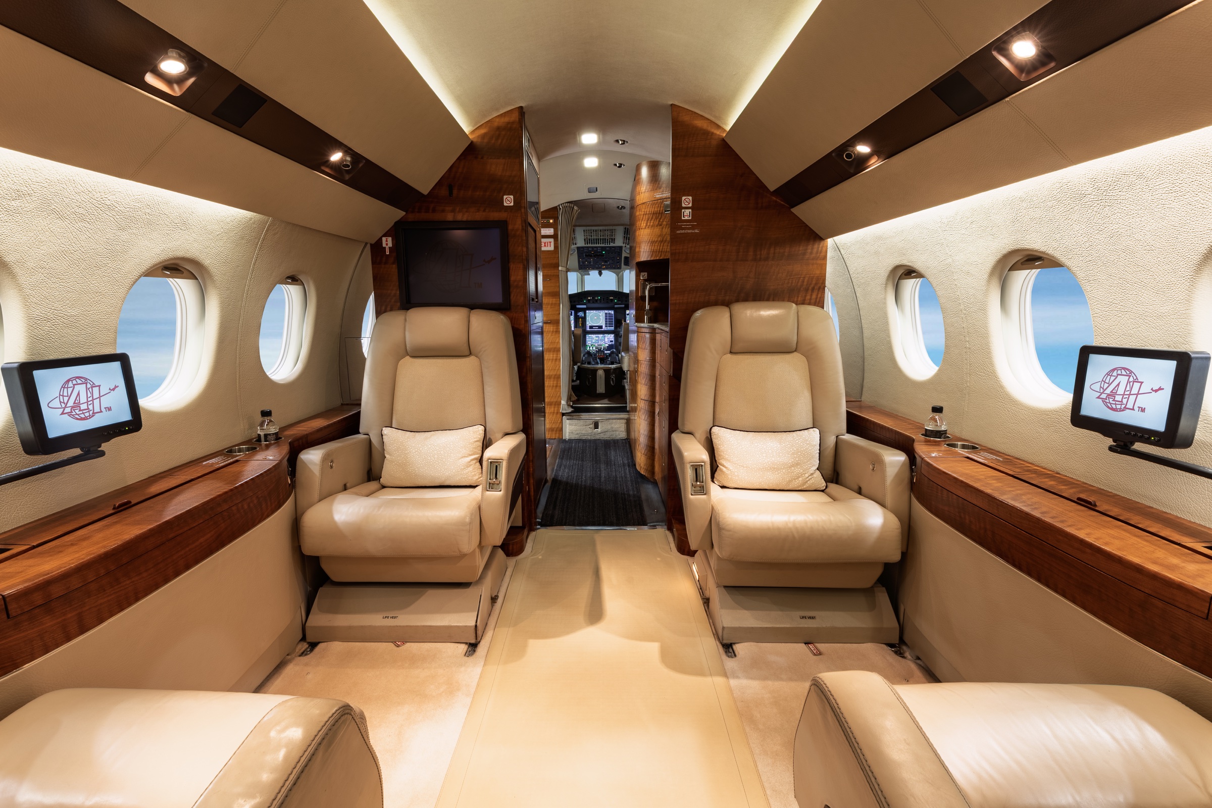 Falcon 900DX forward club seating and cabinetry