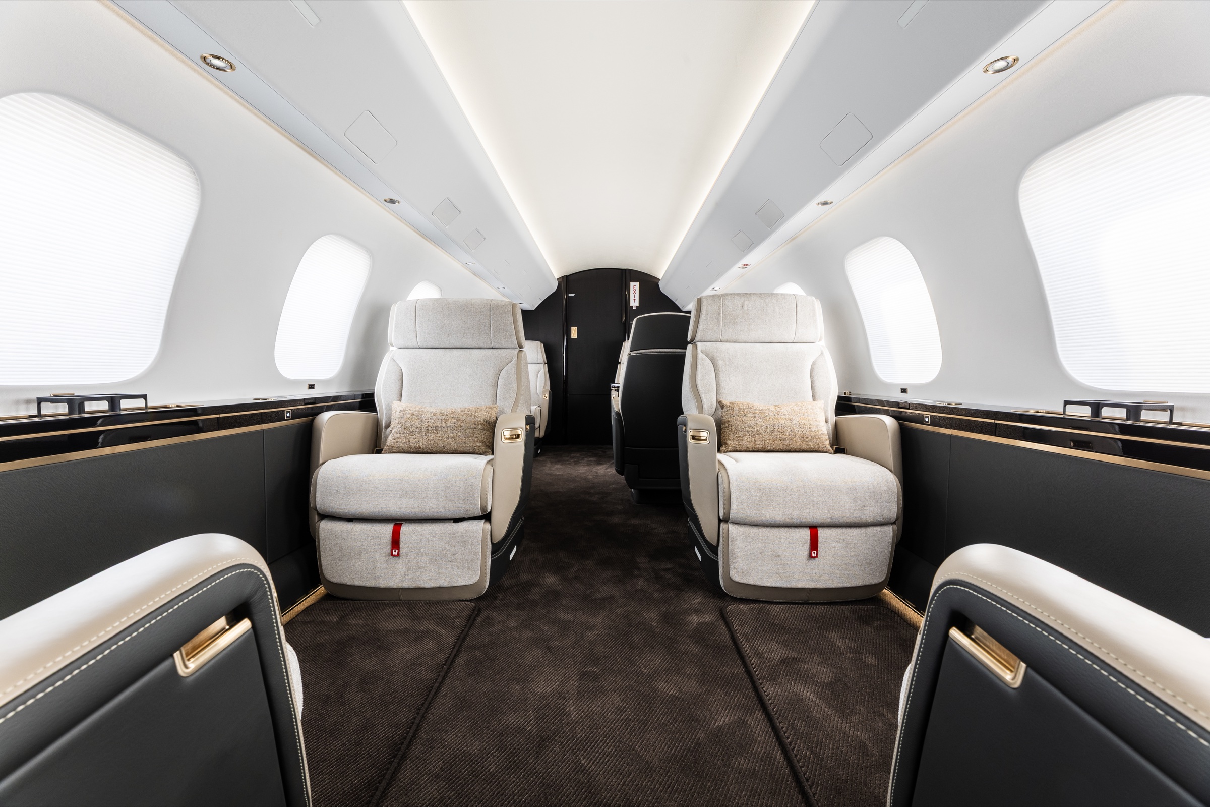 Global 7500 cabin viewed symmetrically down the centre aisle